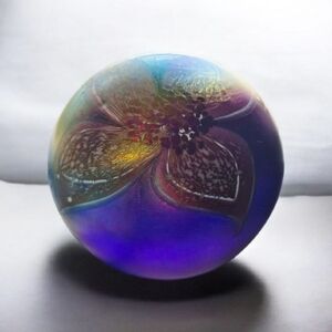 Glasshouse 1987 Signed  Flower Iridescent Art Glass Globe hand-painted 5 Inches